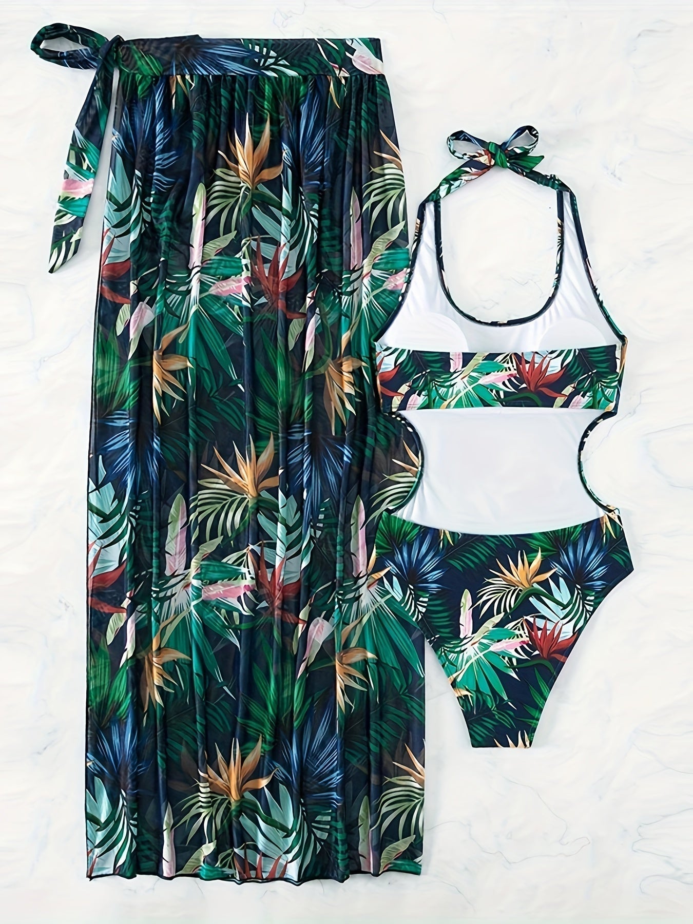 Rygglös Baddräkt Dam med Blommönster och Sarong – Smickrande Shaping Design i Polyester och Elastan 5