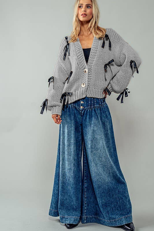 Variant image for Dam Lång Kofta med Loopdetalj i Mjuk Akryl-1