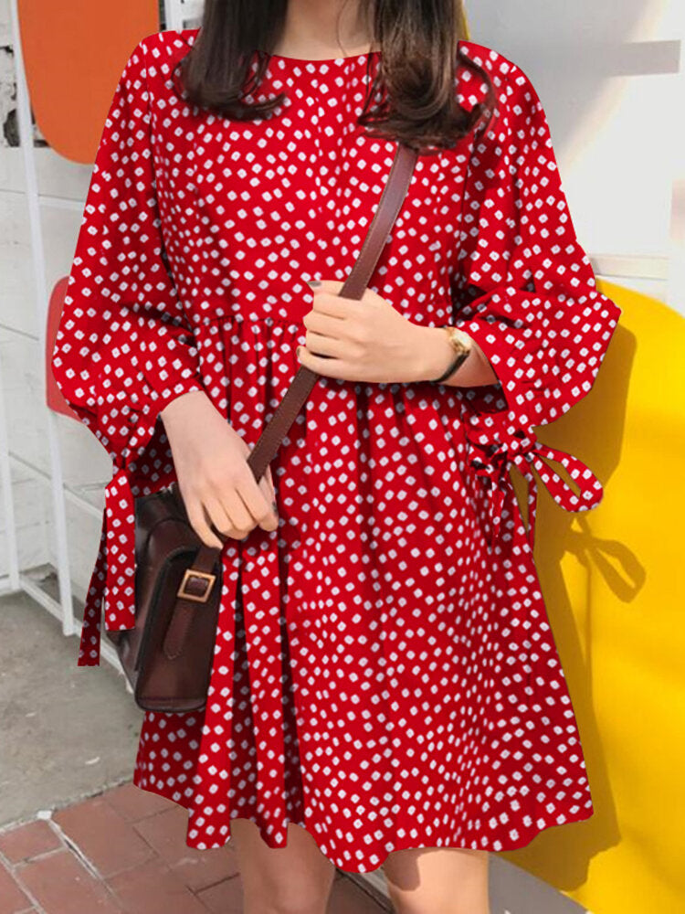 Midiklänning Dam i Bomull med Rund Hals och Löst Snitt – Prickig Design för Sommarens Tillfällen 5