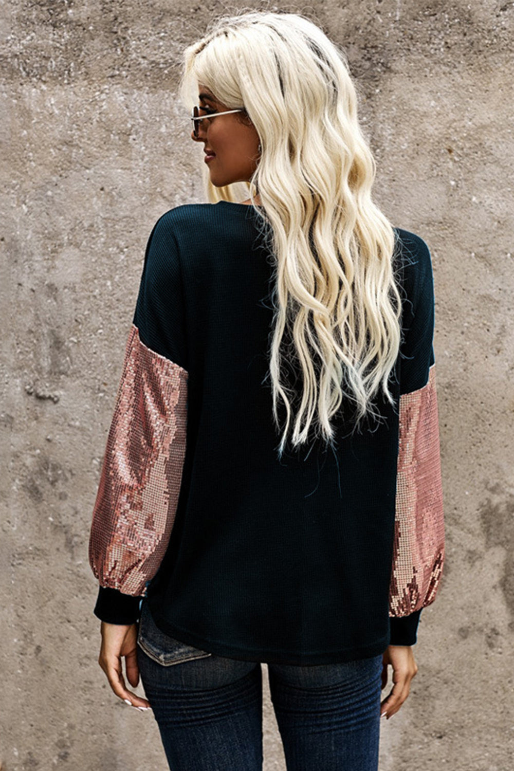 Stickad Dam Tröja med V-ringning och Broderade Paljetter i Mjuk Polyester 3