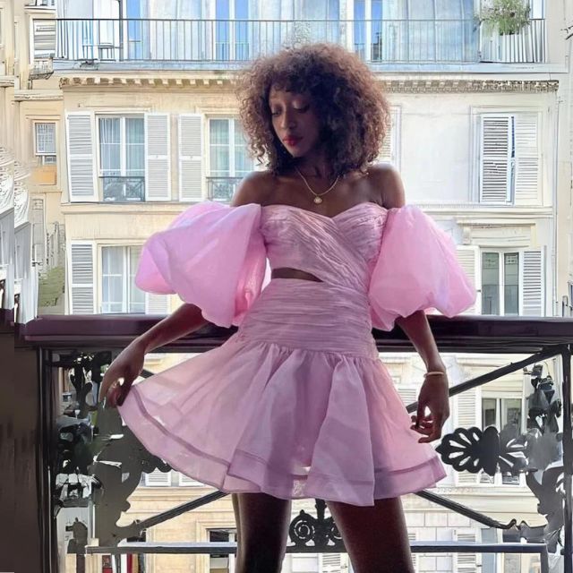 Dam Miniklänning Puffärmar Organza Elegant Silhuett-3