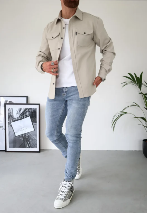 Elegant Dam Skjortajacka i Lätt Material – Klassisk Knappstängning, Perfekt Passform, Flera Färger 2