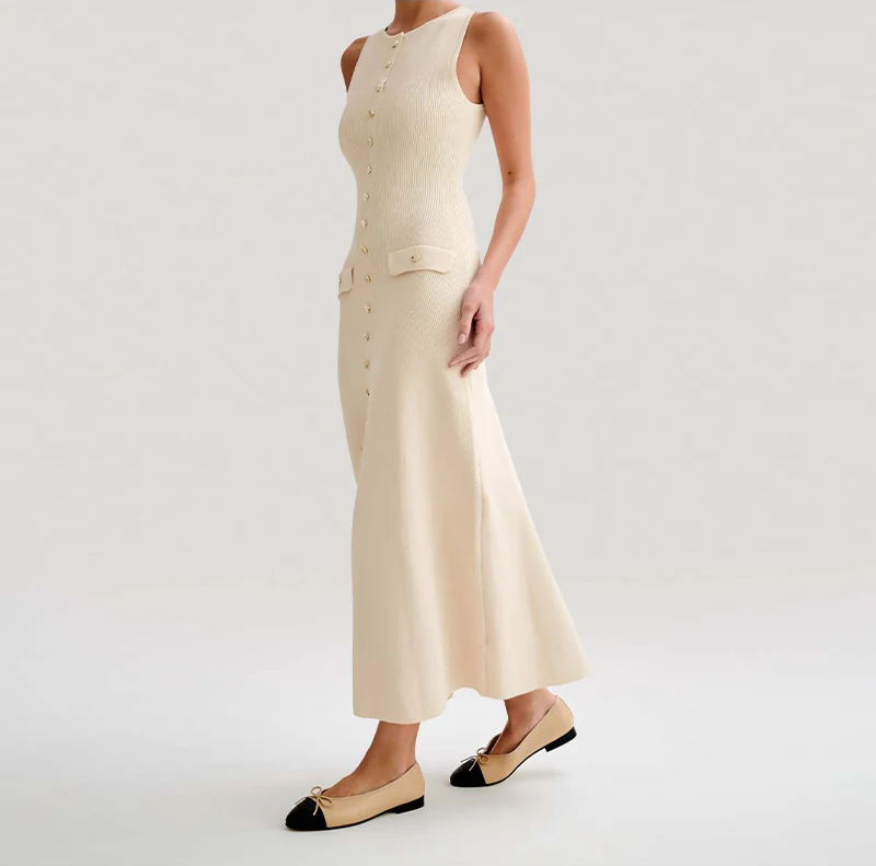 Ärmlös Slim-Fit Damklänning i Stickad Kvalitet – Elegant O-Halsringning och Fauxfickor, Fina Damklänningar för Sommarfest 4