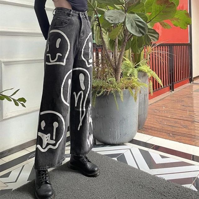 Dam Jeans Vidskuren Denim med Emoji-tryck-3