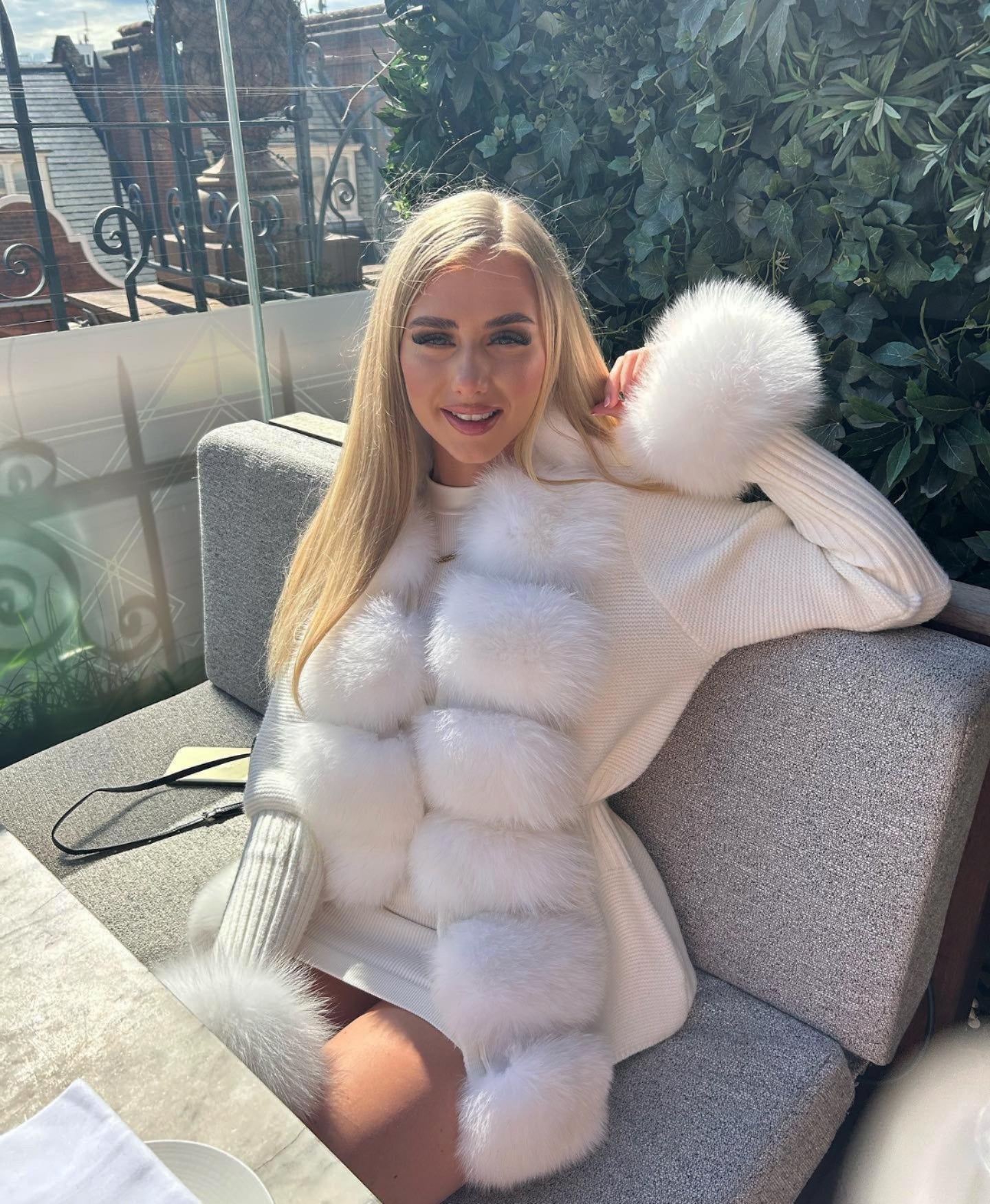 Lång Vinterjacka Dam i Mjuk Velvet Design - Elegant och Bekväm Vinterkappa för Kalla Dagar 8