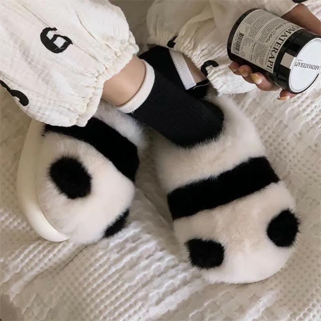 Mysiga Inomhus Tofflor Dam i Plysch med Tecknad Panda Design – Bekväma och Stilsäkra för Hemmet 3