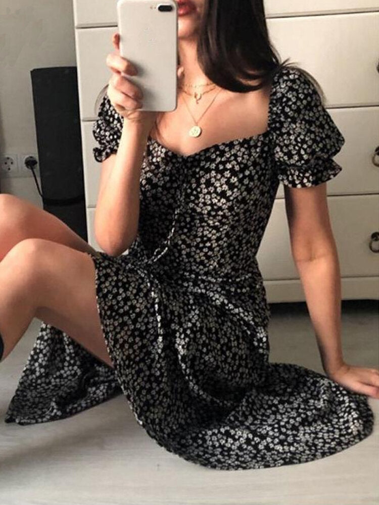 Variant image for Damklänning Kortärmad Blommönster Polyester Fyrkantig Halsringning-5