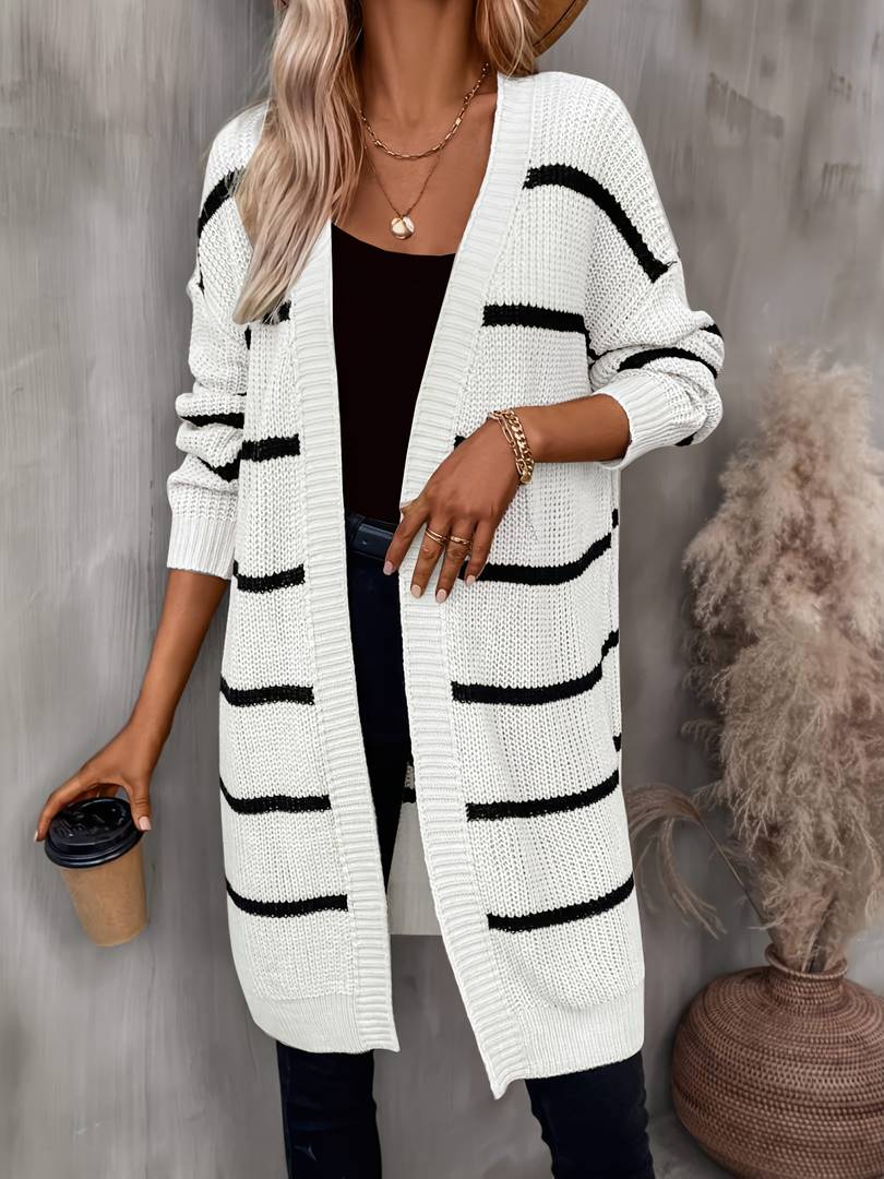 Damjacka med Öppna Axlar i Mjuk Tyg – Trendig och Lätt Jacka för Dam, Perfekt för Vår och Sommar 9