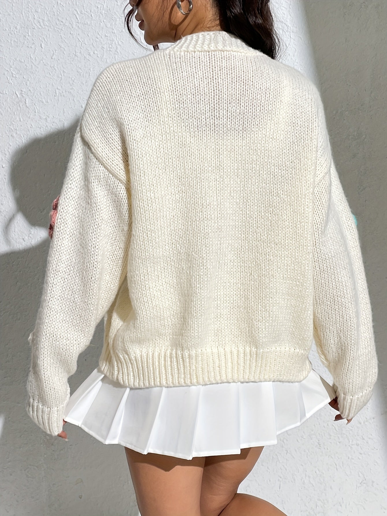 Kvinna Lång Kofta Blommönster Ullstickad 2