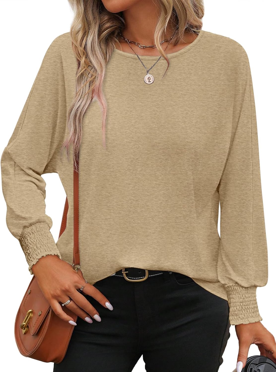 Kvinna Blus med Långa Ärmar och Ruffle Detaljer – 100% Polyester, Vit, Löst Passform, Perfekt för Alla Tillfällen 19