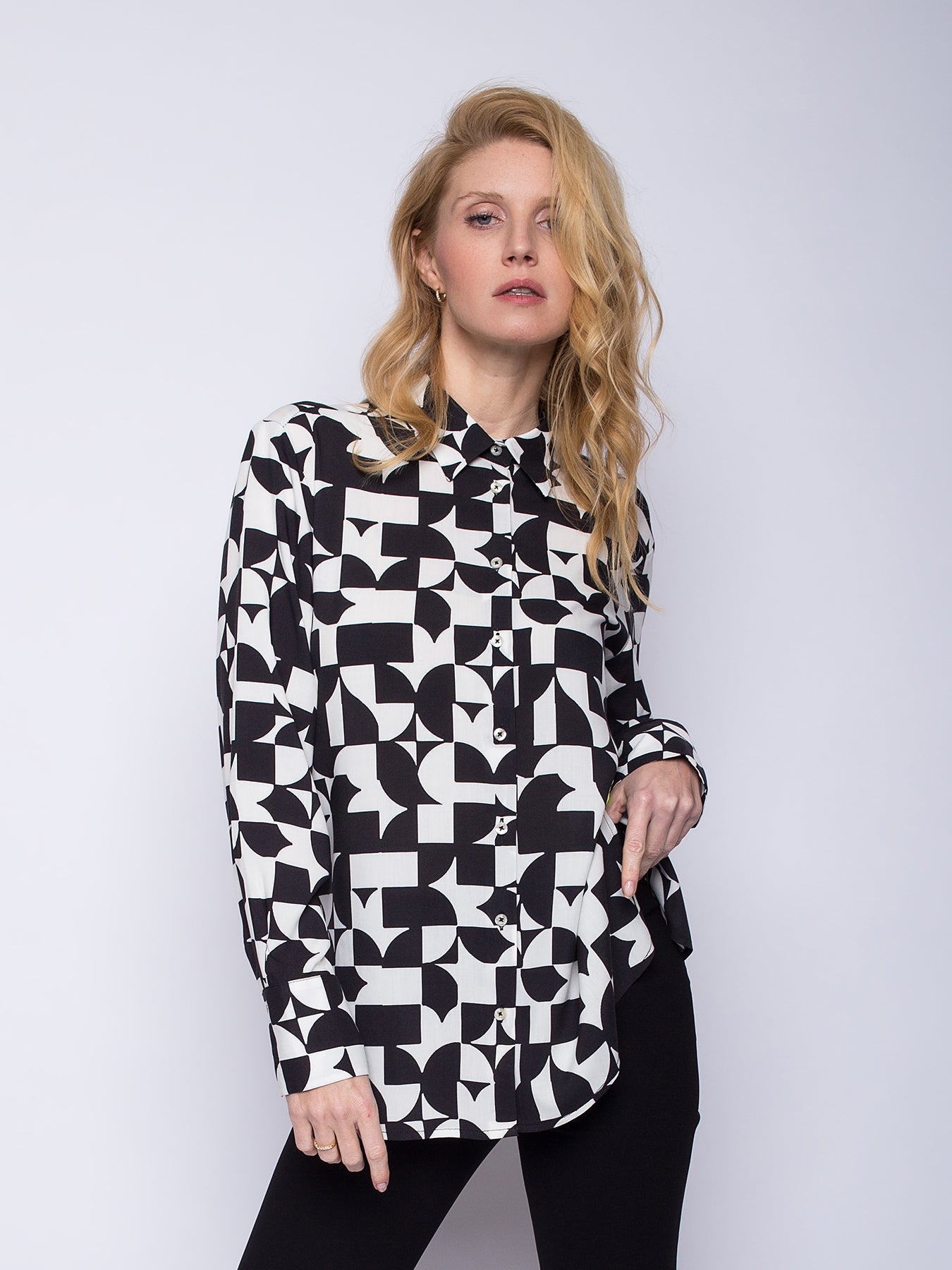 Dam Skjorta Geometrisk Design i 100% Bomull-1