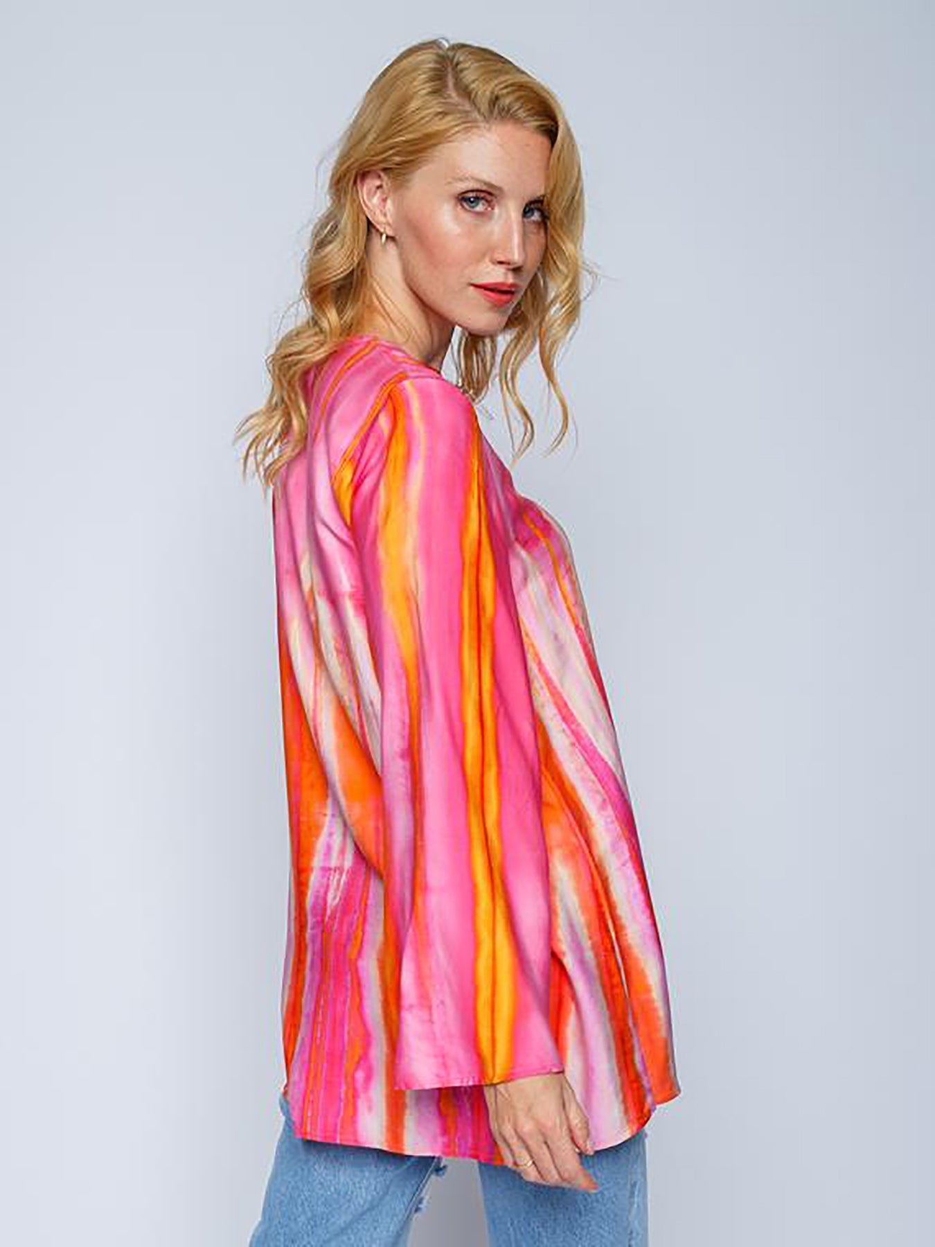 Dam Blus Batiktryck V-hals Viskos-Satin-3