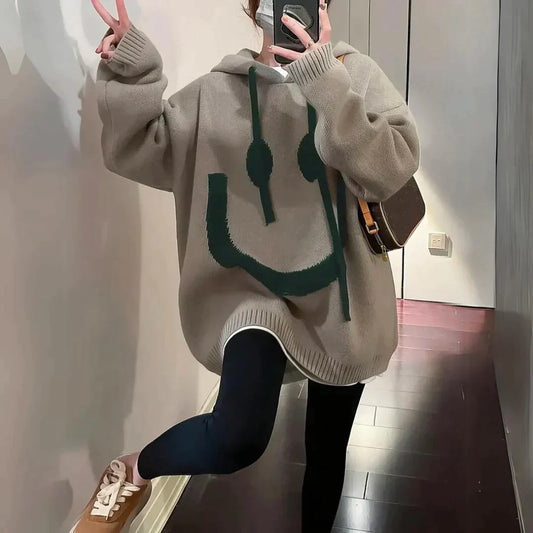 Luvtröja Dam med Smiley-motiv – Mjuk Fleece, Lös Passform, Perfekt för Vardagsbruk och Avslappnade Tillfällen 1