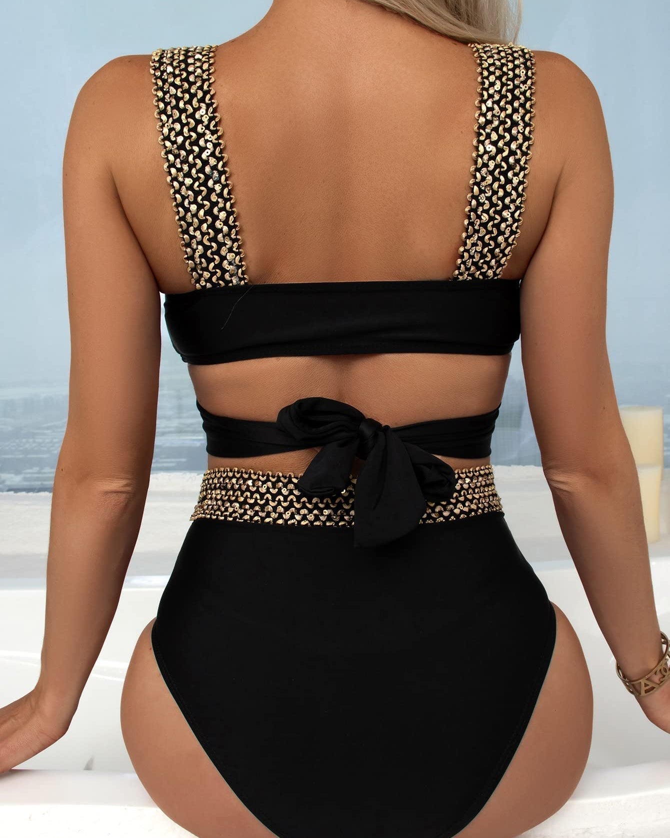 Dam Bikini med Korsade Axelbärare och Högt Förbund i Hållbart Material-6