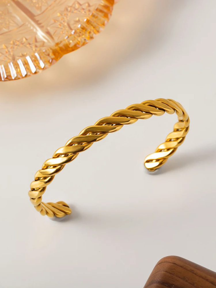 Kvinnor Guld Armband Kubansk Tvinnad Design i Ädla Metaller-3