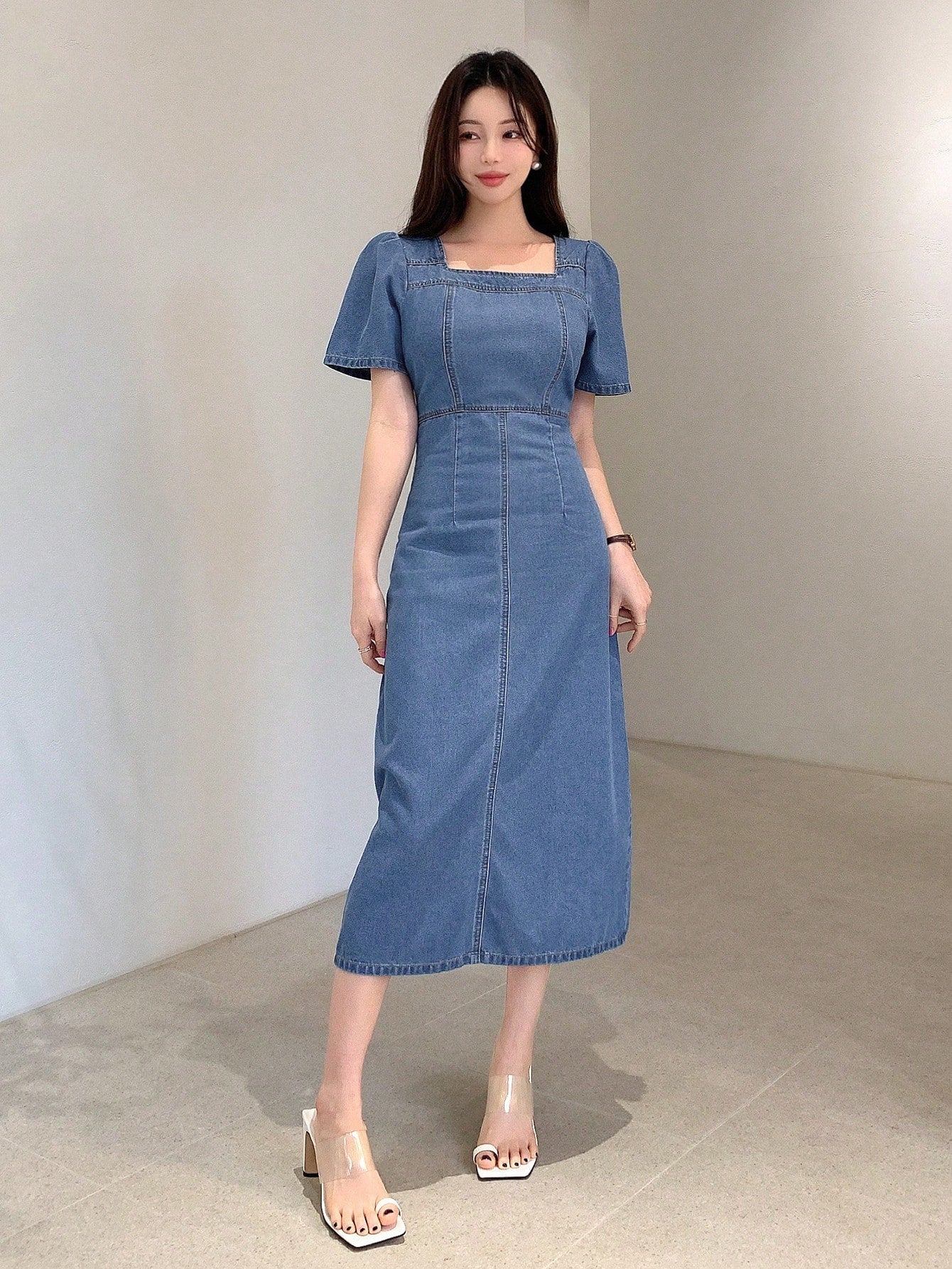 Kvinnors Kortärmad Klänning med Slits Puffärmar Denim 5