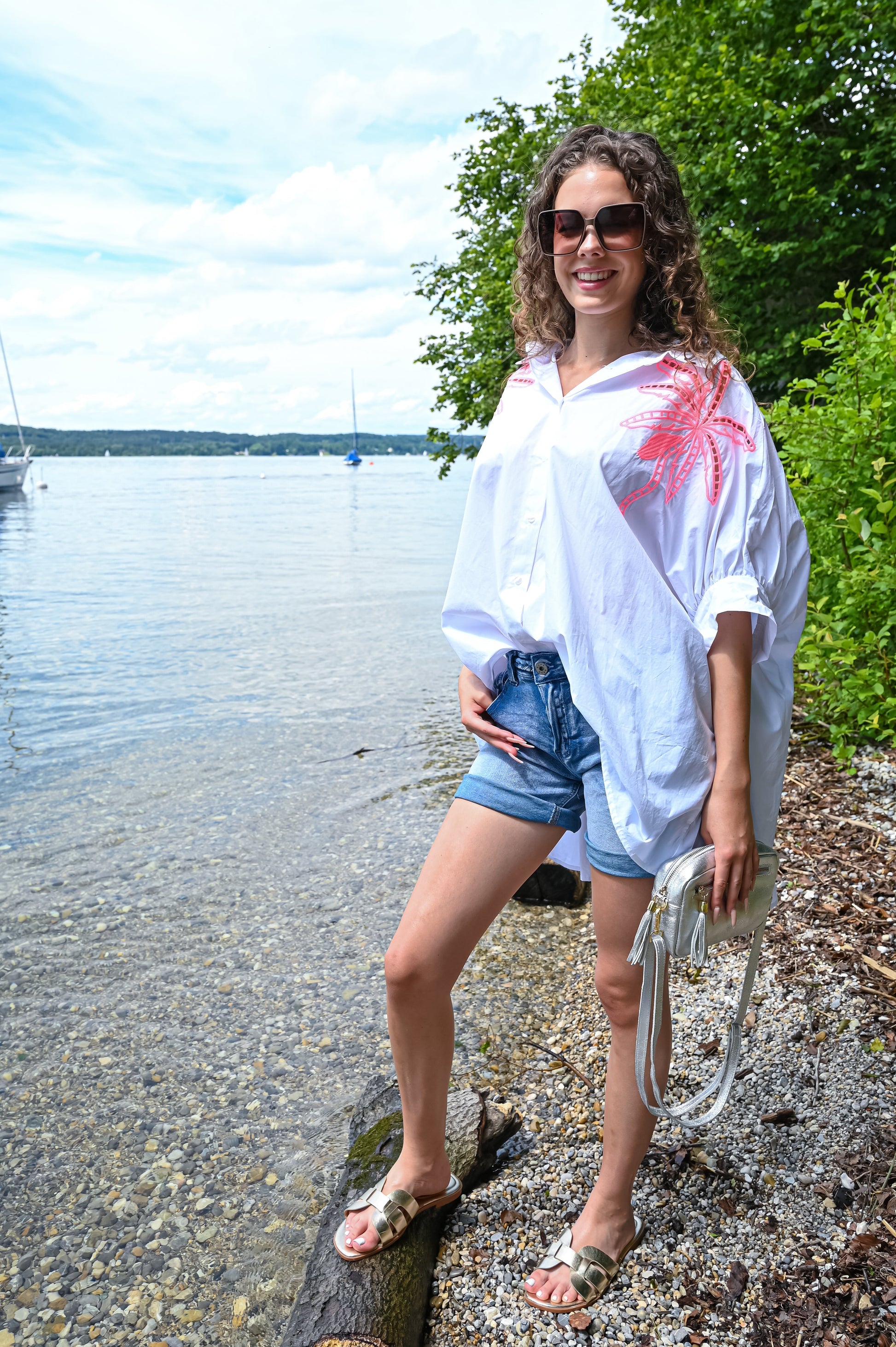 Dam Blus Bred Snitt med Palmbroderi 100% Bomull-4