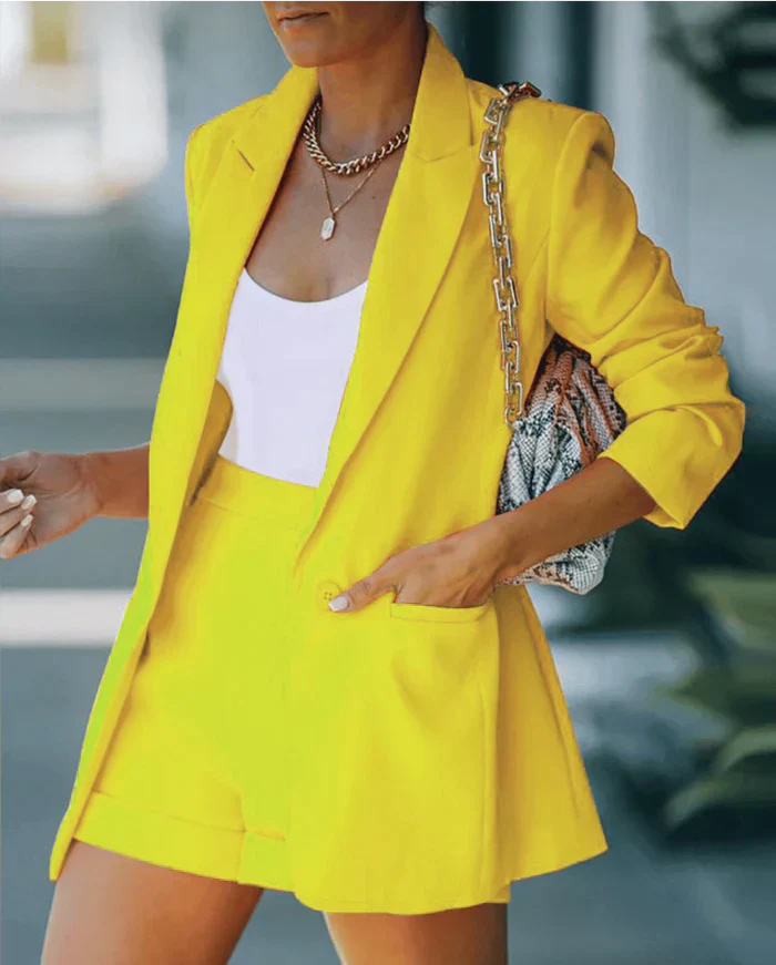 Elegant Blazer och Shorts Set för Dam – Lätt Material och Normal Passform, Perfekt för Vardag och Fest 8