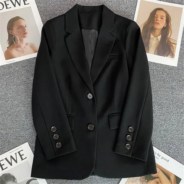Dam Blazer Lång Stil i Högkvalitativt Material - Elegant och Modern Design för Arbete och Fritid 7