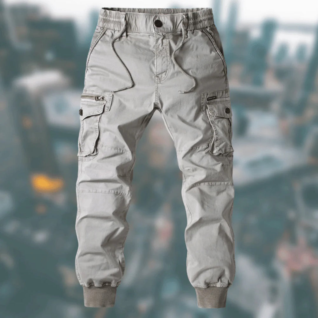 Herr Cargo Byxor med Flera Fickor och Hållbart Material – Modern och Bekväm Silhuett 13
