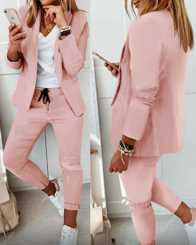 Elegant Dam Blazer Set i Sammet – Modern och Feminin Design, Mjuk och Stretchig, Perfekt för Arbete och Fritid, Finns i Flera Färger 9