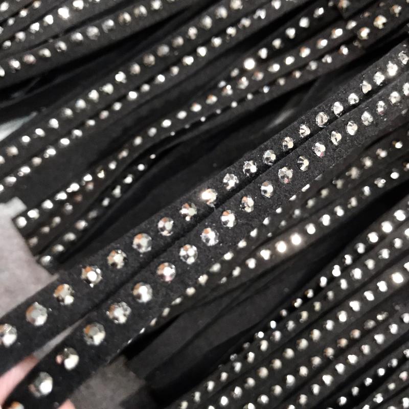 A-Line Minikjol med Strassdetaljer i Svart Polyester för Kvinnor - Trendig och Bekväm Minikjol 2