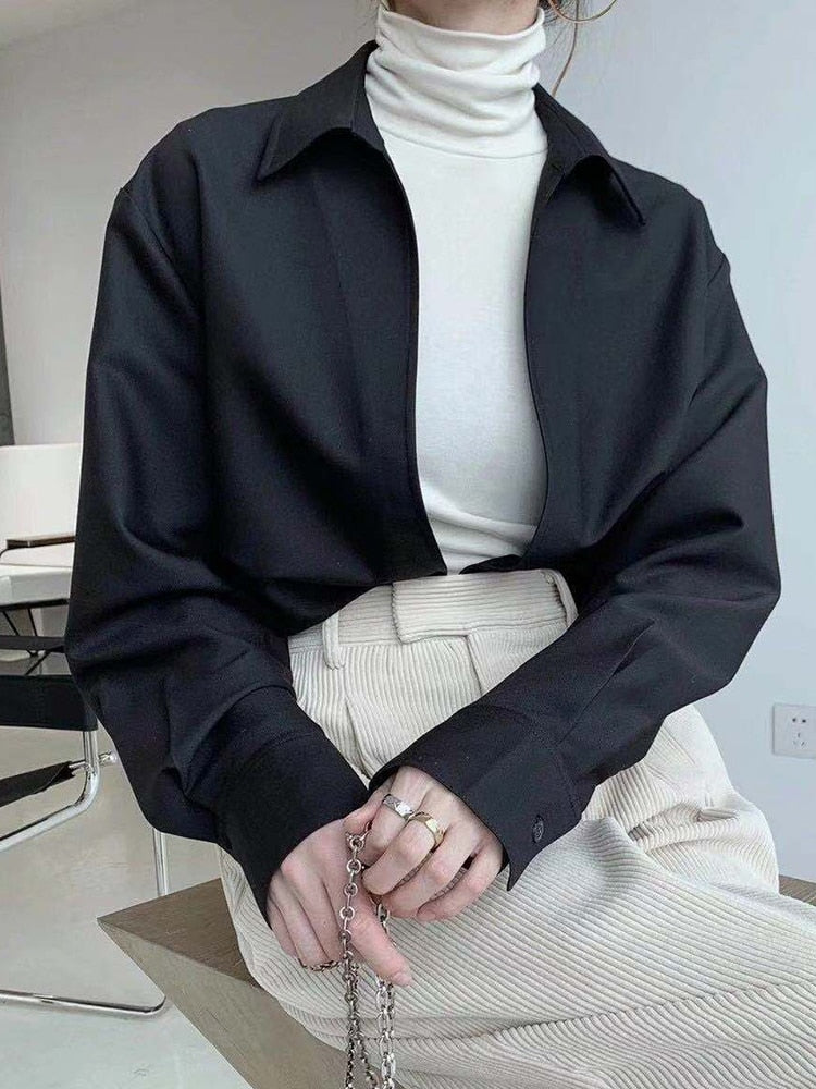 Avslappnad V-Neck Blus för Dam i Vit Polyester med Långa Ärmar – Mångsidig och Bekväm Blus 2