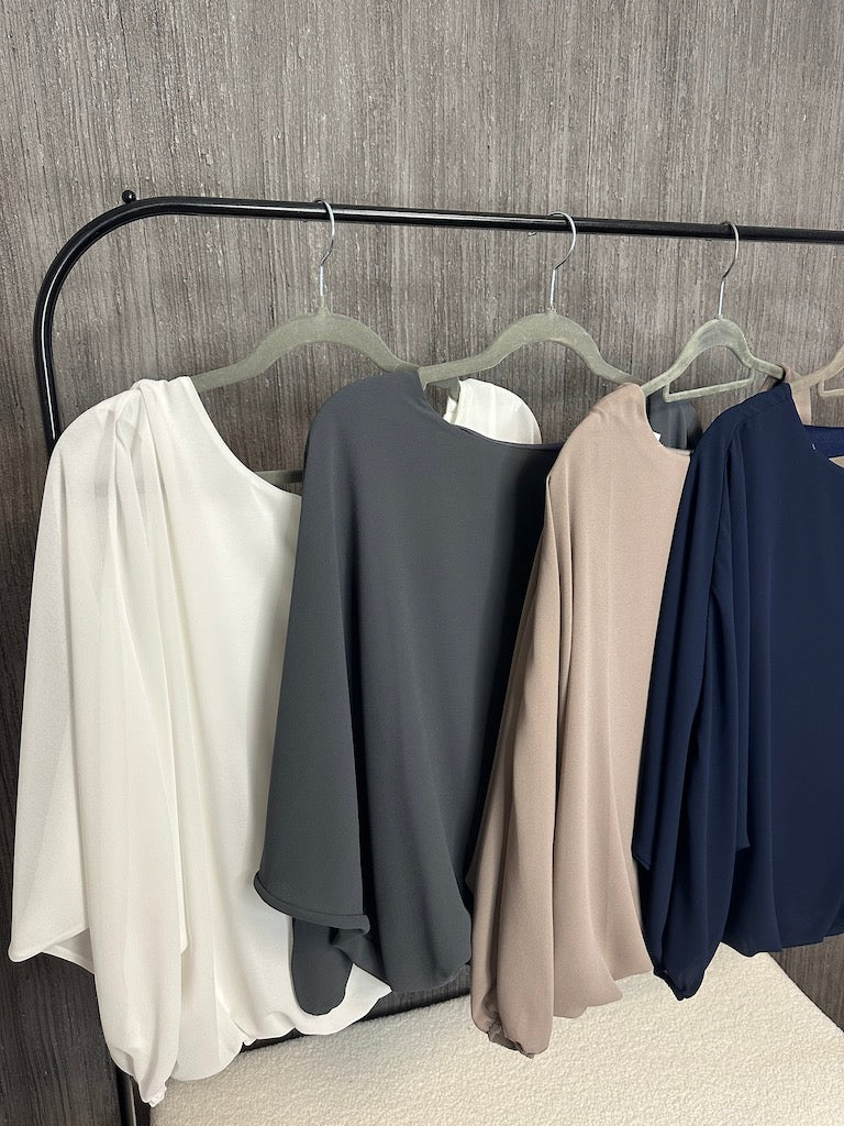 Vit Dam Blus Dubbelålad Lätt Tyg Chic Styling 7