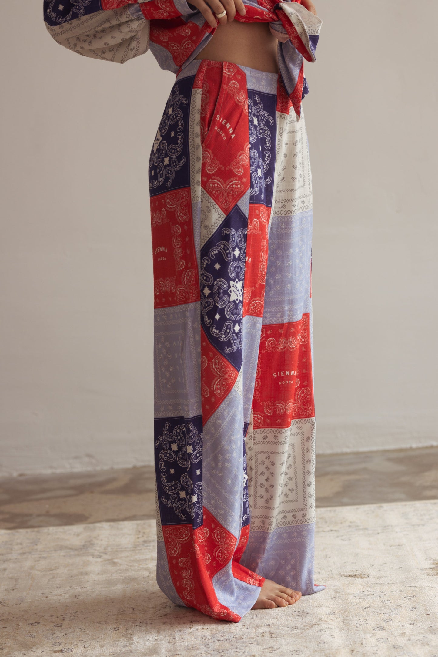 Snygga Byxor Dam Raka Snitt Viskos och Linne Wolff Bandana Mönster-5