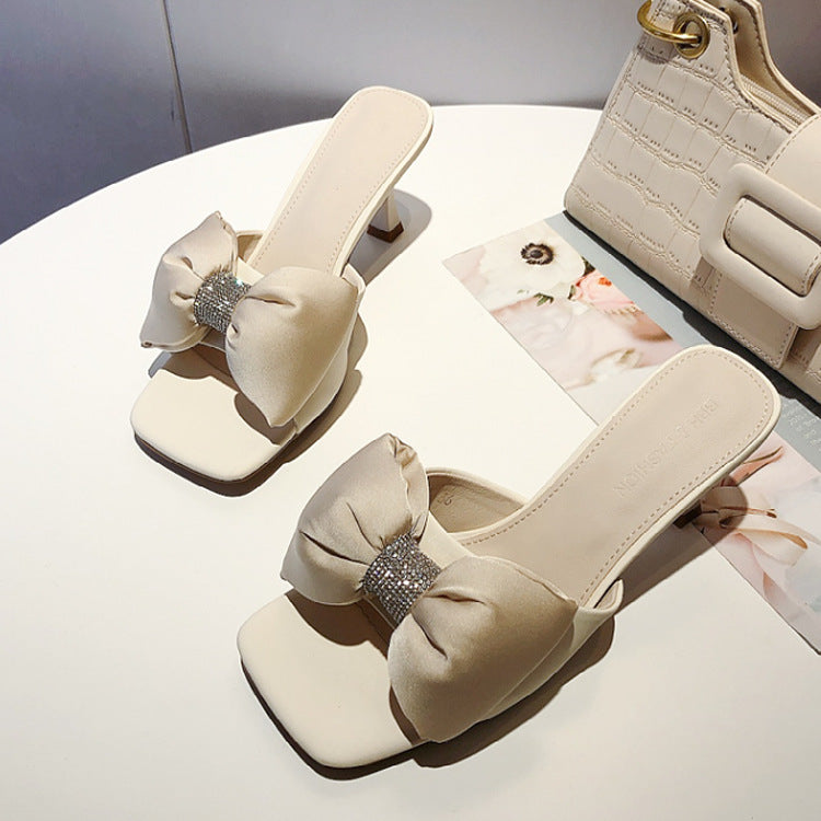 Kvinnors Pantoletter Slingdesign med Kristallsmycken Syntetiskt Material 9