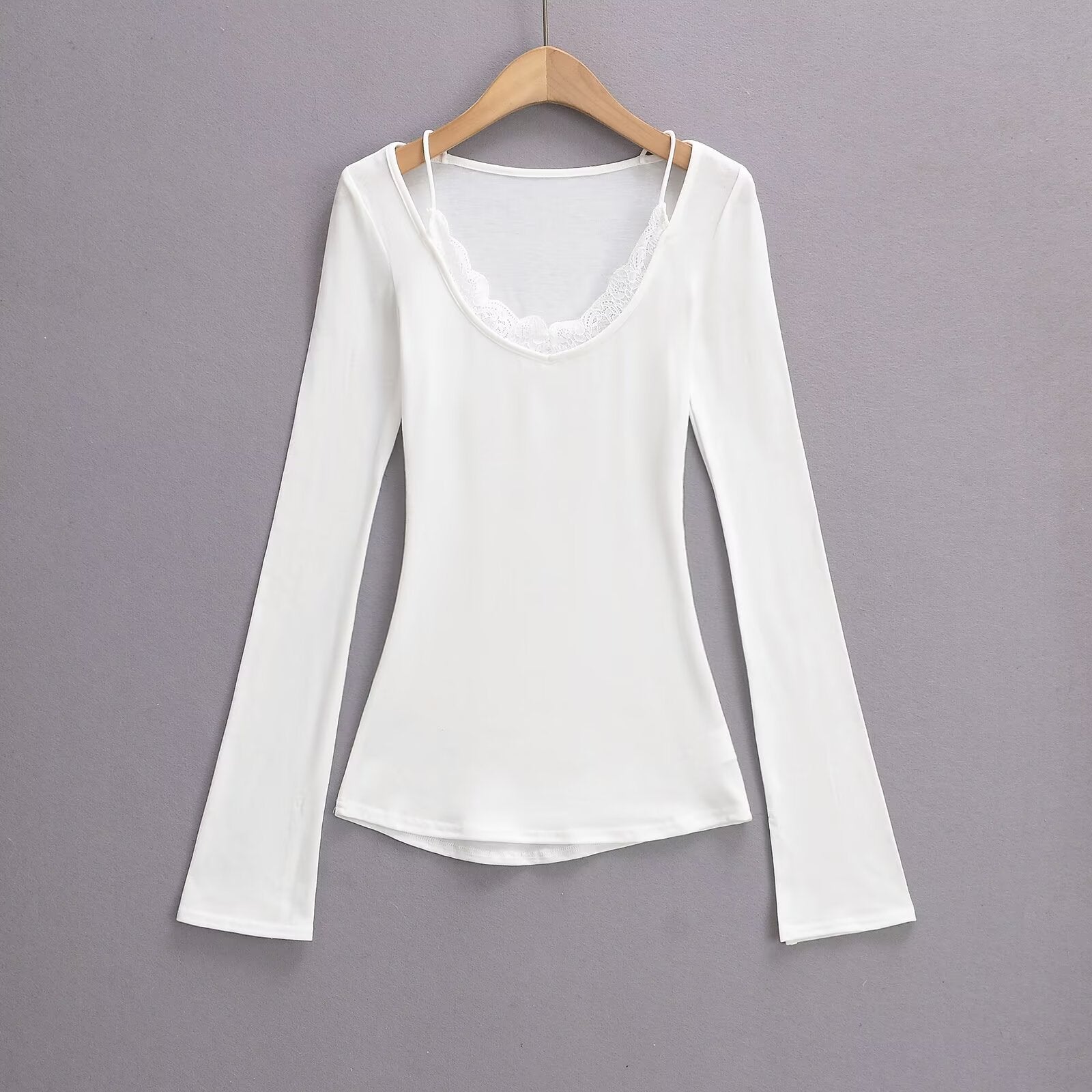 Långärmad Topp med V-ringning i Mjuk Bomullsmix – Figur-hugging Passform och Utställda Ärmar, Flera Färger 7