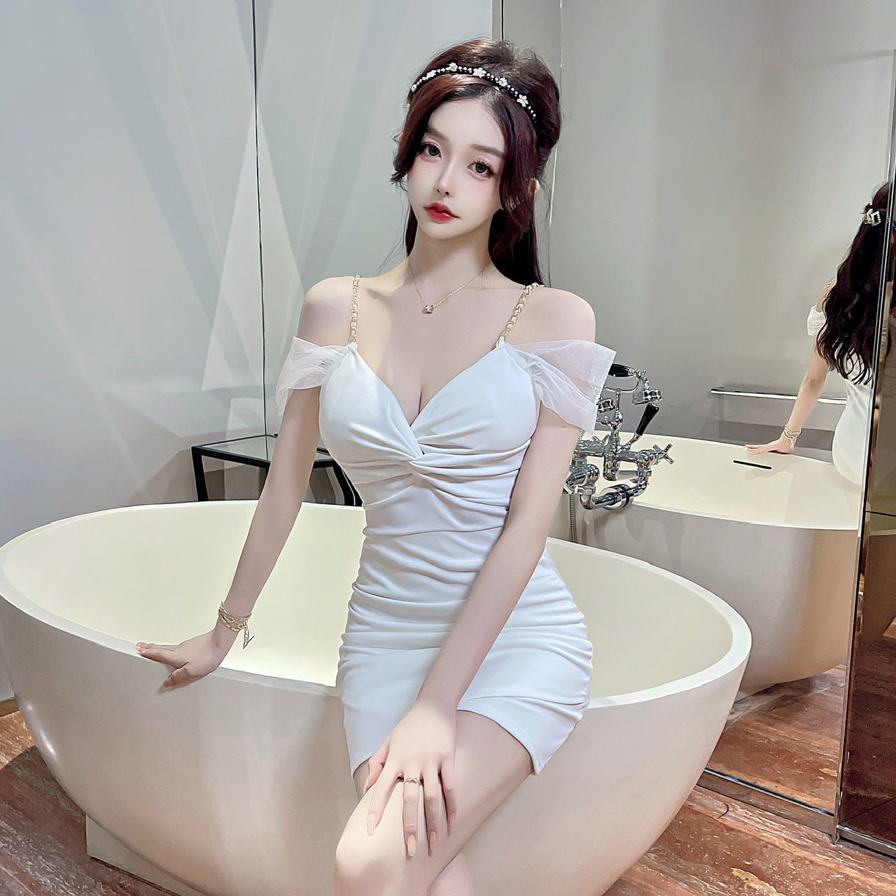 Variant image for Kvinna Bodycon Klänning Off-Shoulder Polyester Elastan-1