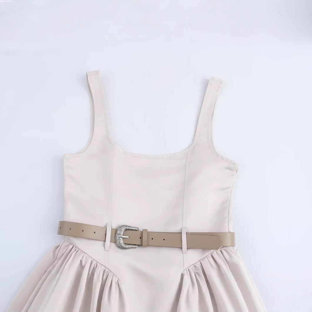 Kort Klänning Dam Slim Fit med Veckad Kjol - Perfekt Sommarklänning för Fest och Vardag 2