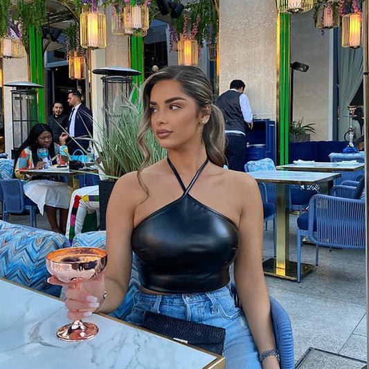 Trendig Skräddarsydd Festtopp för Dam i Hållbart Material – Perfekt för Sommarfester och Avslappnade Tillfällen 1