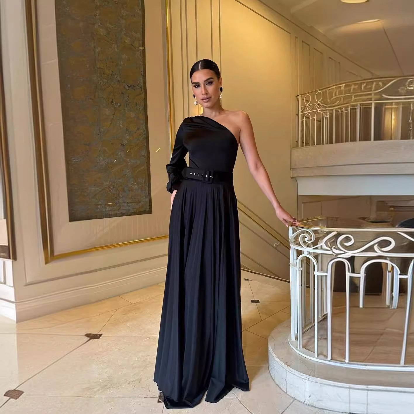 Kvinnors Midi Klänning Asymmetrisk Axelfri Högkvalitativt Tyg-2