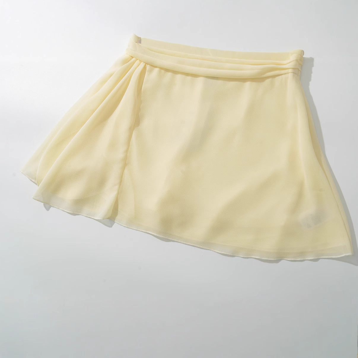 Svart Minikjol i Chiffong med Elegant Wrap-Design – Lätt och Andningsbar för Sommarfester och Kvällsevenemang 3