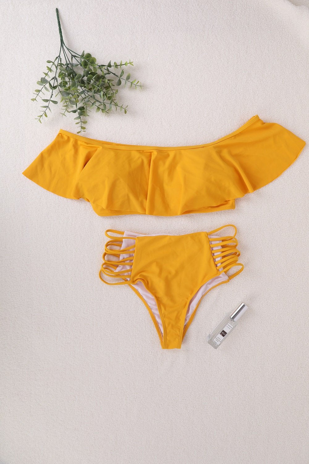 Bikiniuppsättning för Damer med Ruffles och Slitsdetaljer i Syntetisk Fiber – Perfekt för Strand och Pool 7