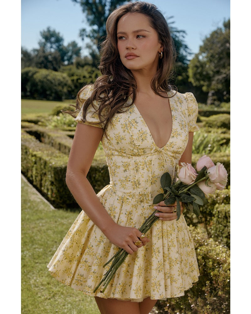 Variant image for Fina Dam Klänningar A-linjeformad Blommönster V-ringning Polyester-1