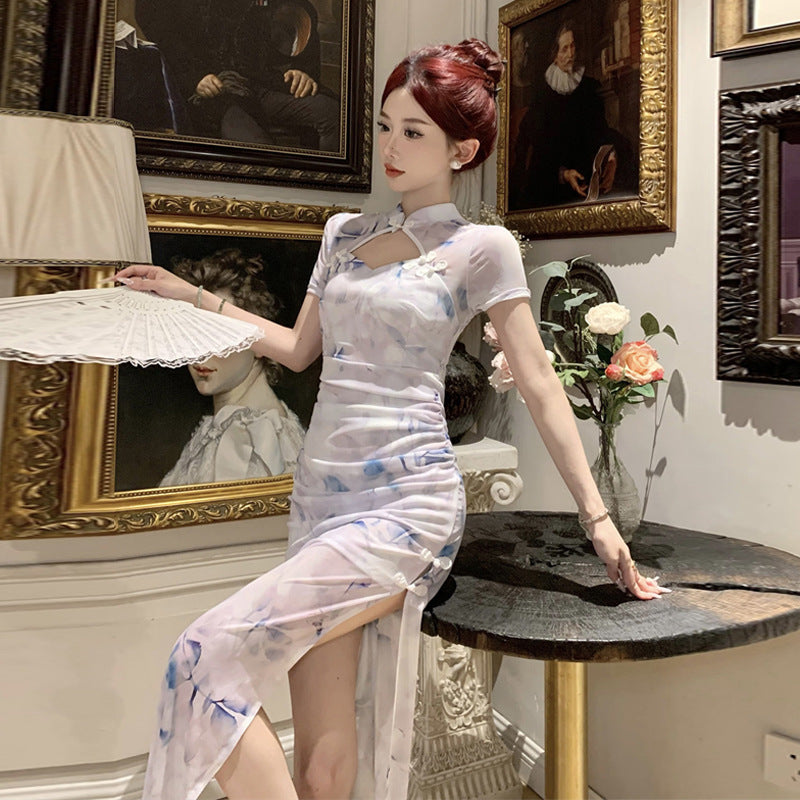 Elegant Cheongsam Klänning med Ihålig Midja och Sidospalt – Lång Klänning i Polyester och Spandex för Kvinnor 4