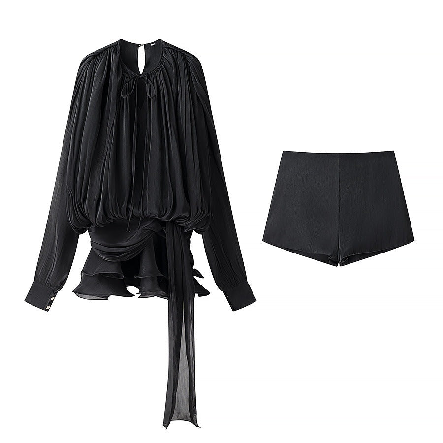 Damset med Voluminösa Ärmar och Shorts i Lätt Tyg – Chic och Avslappnad Look för Sommar 7