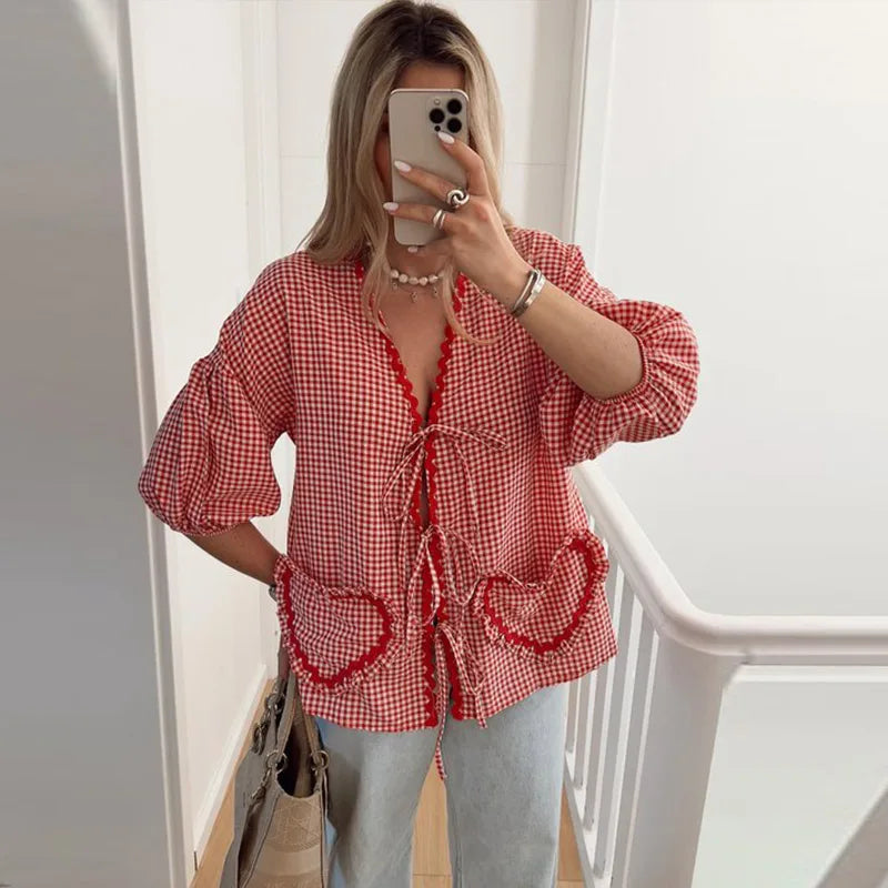 Dam V-Neck Blus med Hjärtformade Fickor i Vintage Stil-5