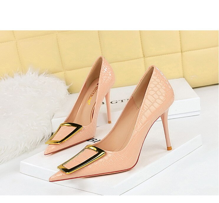 Dam Stilettos Krokodilstruktur PU-läder Spetsig Tå-6