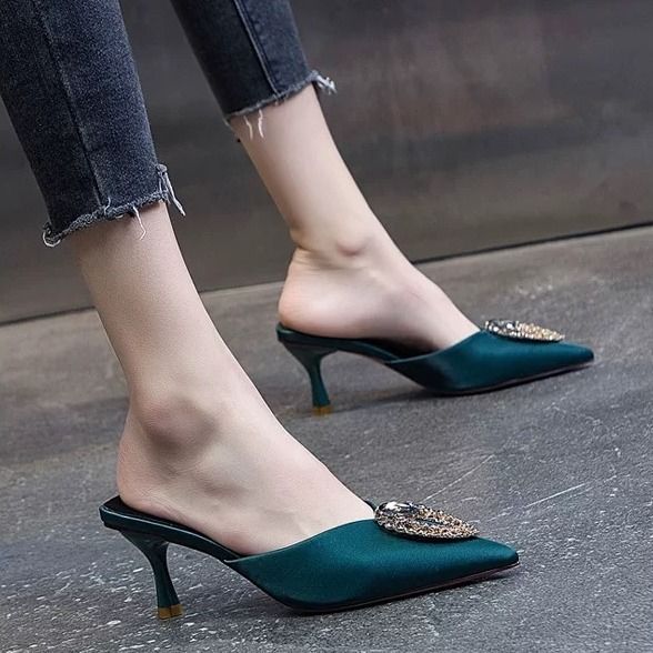 Variant image for Dam Pumpar Spetsig Tå Silke Slip-On Medium Klack-9