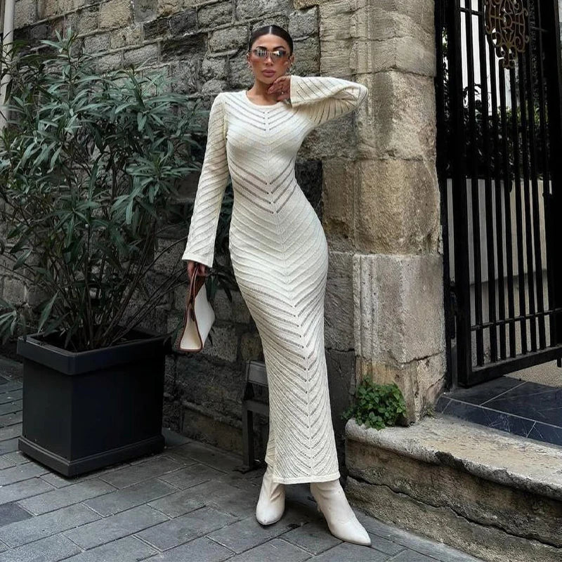 Långärmad Ribbad Damklänning i Tidlös Stil – Knälång Polyesterklänning för Vardag och Fest 11