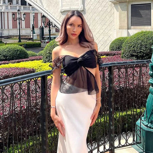 Kort Crop Top för Dam i Stretchigt Polyester – Enfärgad, Lätt och Bekväm Topp för Festliga Tillfällen 1