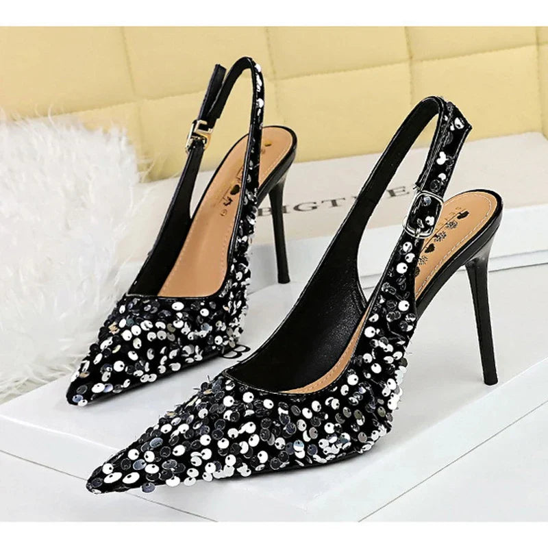 Variant image for Dam Slingback Pumps Glittrande Spetsig Tå i Paljettyg-37