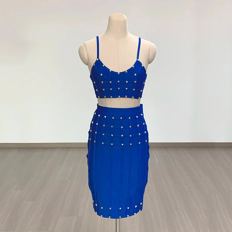 Dam Mini Klänning Stropplös Syntetisk med Dekorativa Nitar-1