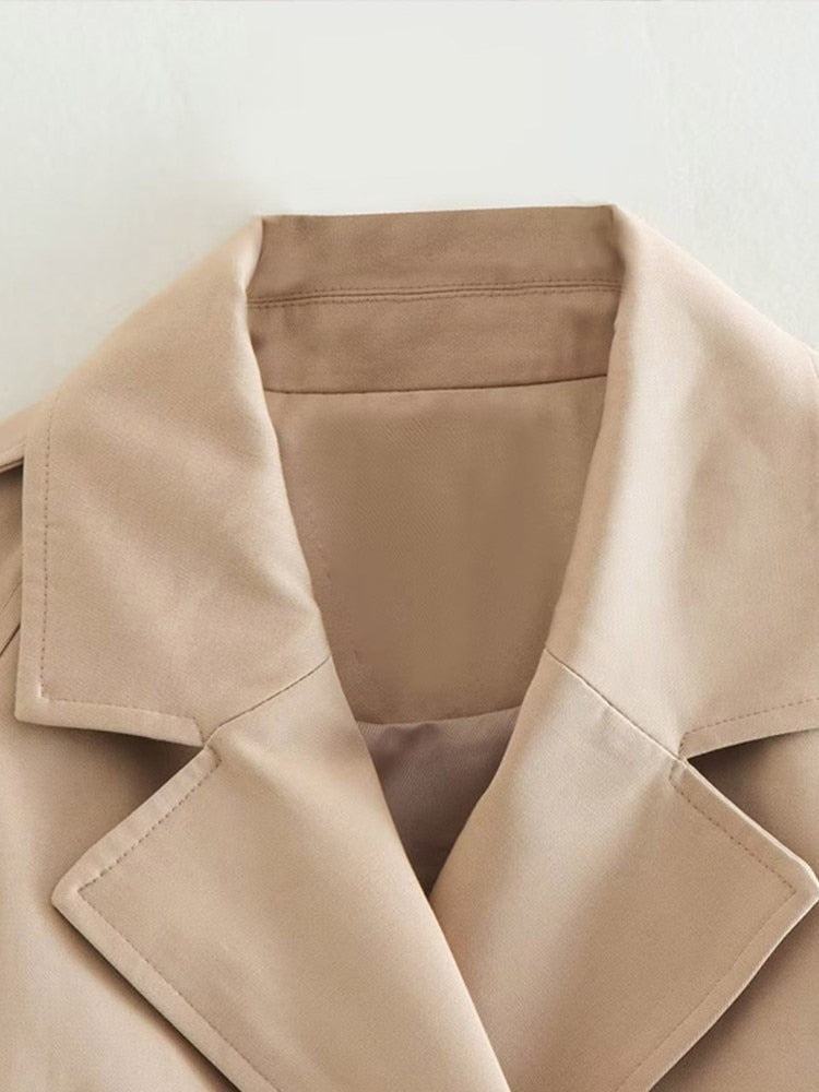 Dam Kort Trenchcoat Modern Design i Polyester-3