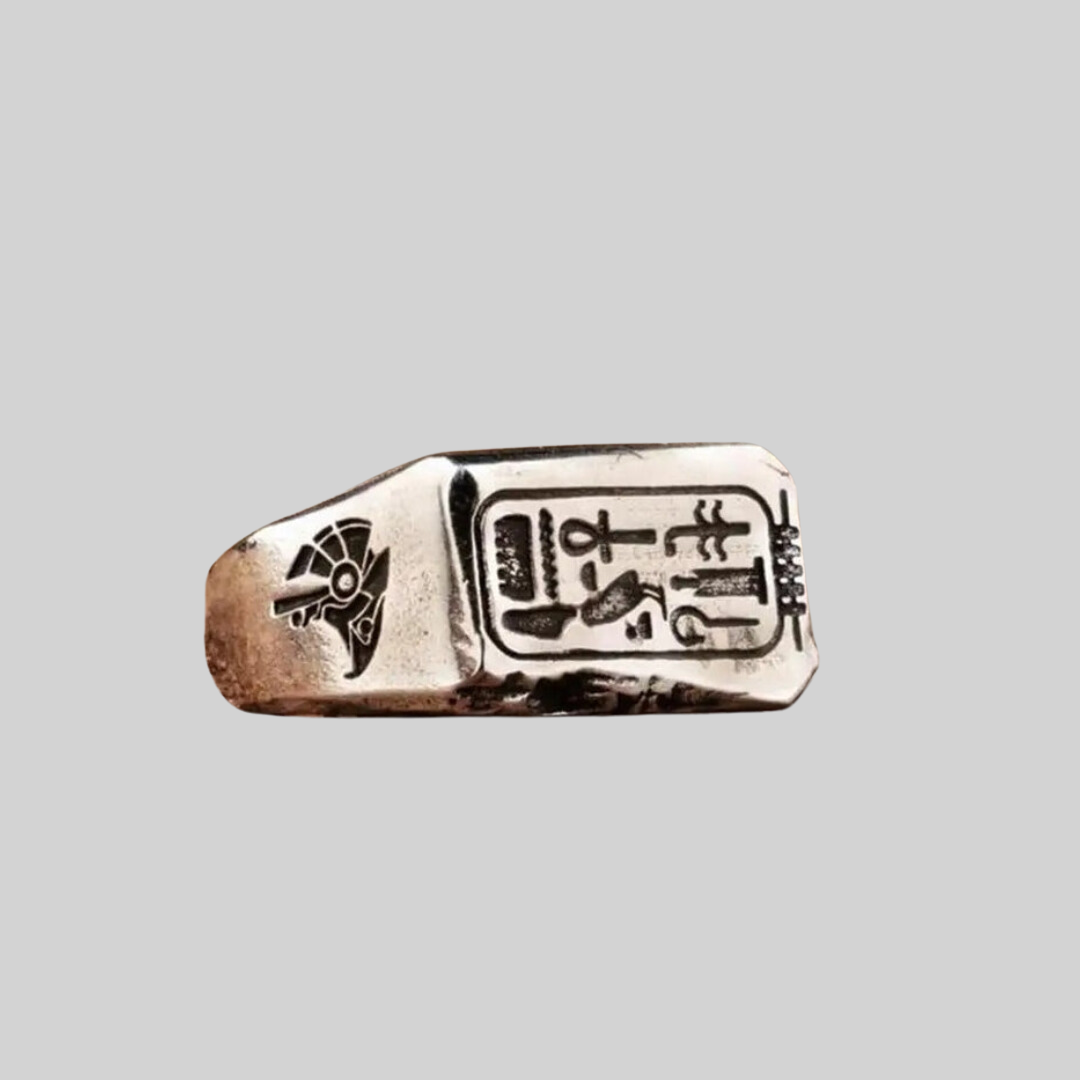 Öppen Vintage Ring i Metall för Dam – Justerbar Passform med Egyptisk Design 4