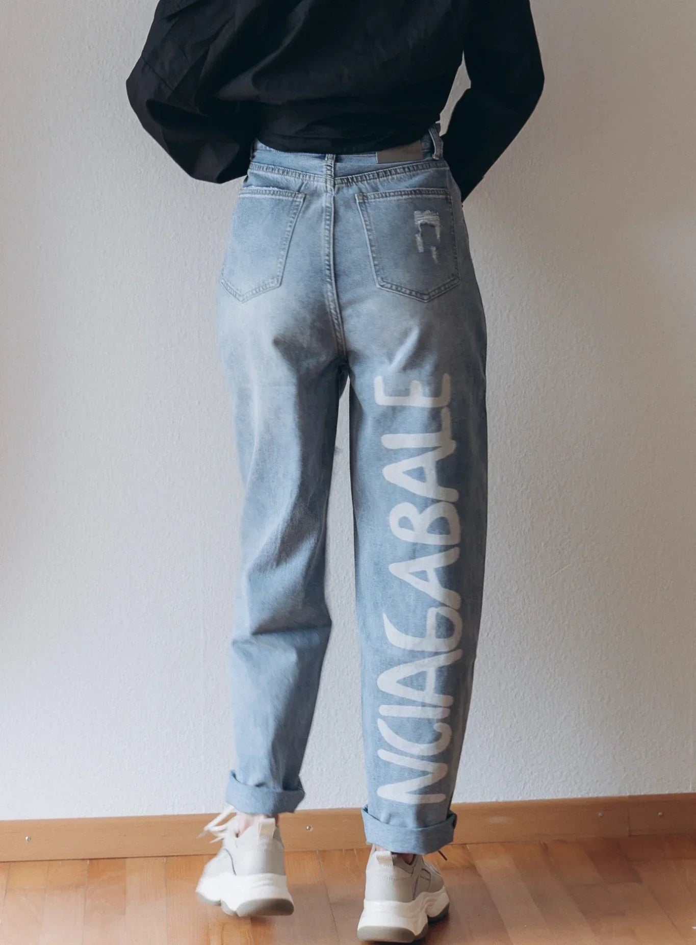 Trasiga Herrbyxor i Bomull och Polyester – Avslappnad Passform, Svart och Grå, Perfekta för Vardag och Fest 4